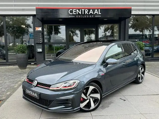 Photo 1 : Volkswagen Golf 2019 Essence