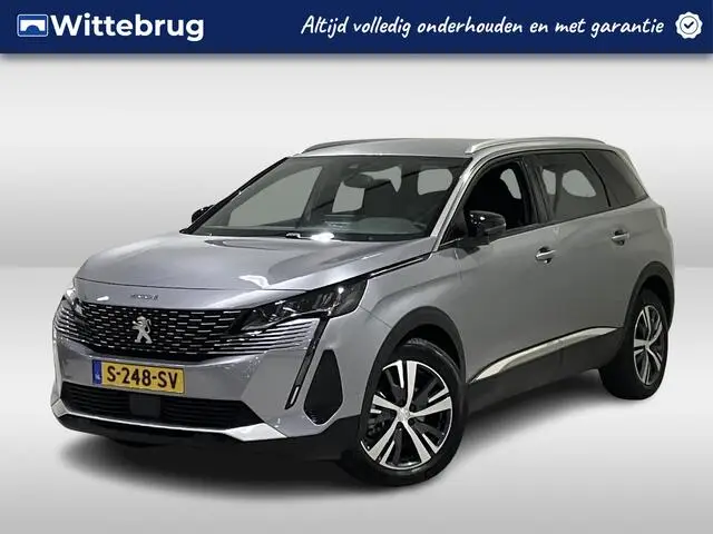 Photo 1 : Peugeot 5008 2023 Essence