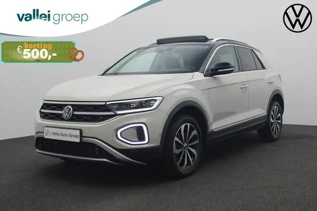 Photo 1 : Volkswagen T-roc 2024 Essence