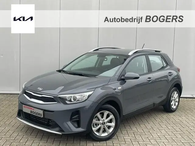 Photo 1 : Kia Stonic 2021 Petrol