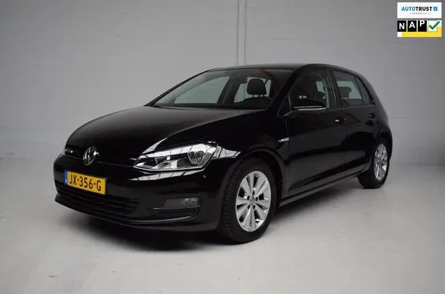 Photo 1 : Volkswagen Golf 2016 Essence