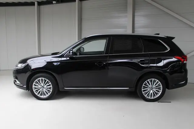 Photo 1 : Mitsubishi Outlander 2019 Hybrid