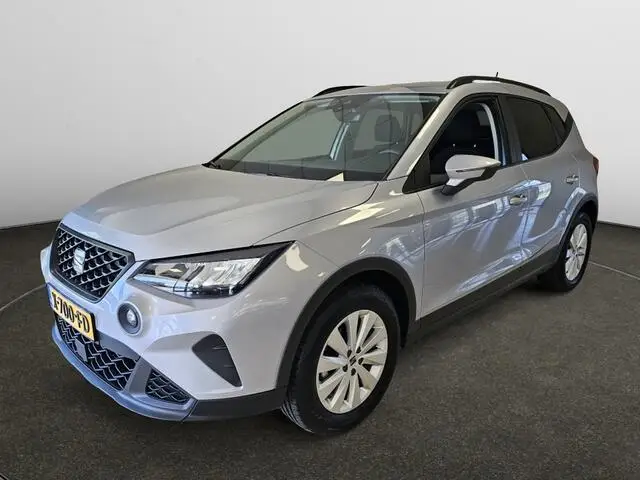 Photo 1 : Seat Arona 2023 Petrol