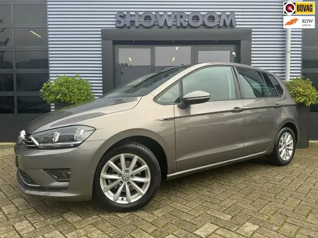 Photo 1 : Volkswagen Golf 2015 Petrol