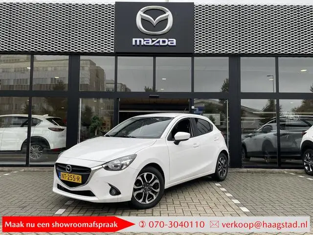 Photo 1 : Mazda 2 2017 Petrol