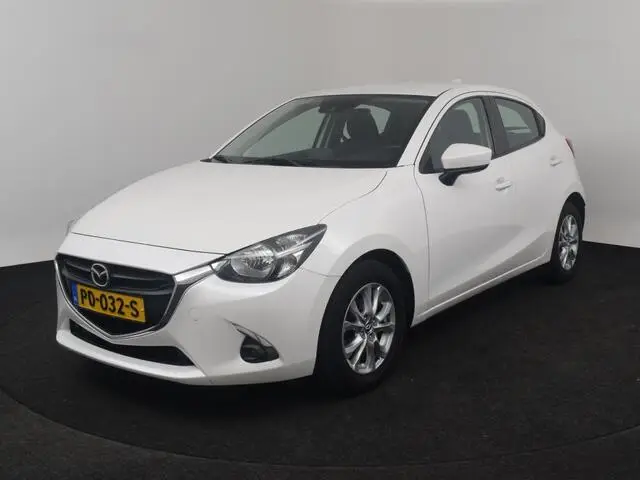 Photo 1 : Mazda 2 2017 Essence