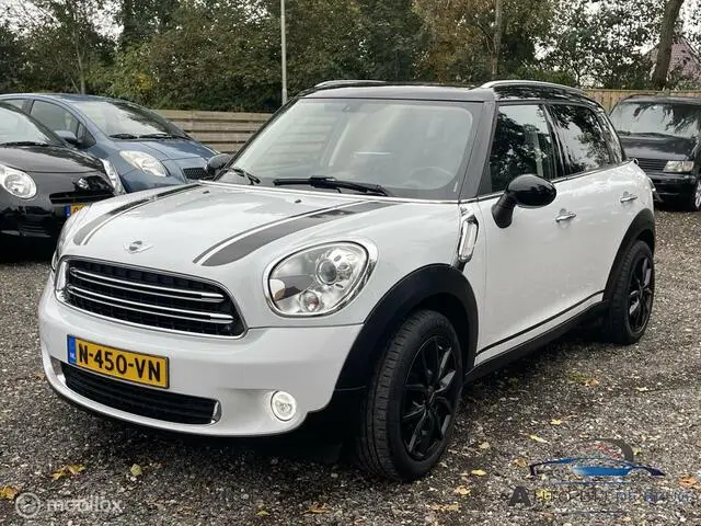 Photo 1 : Mini Countryman 2015 Essence