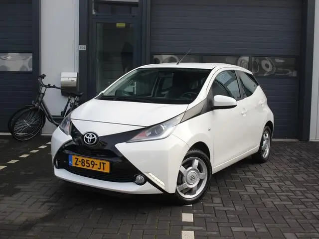 Photo 1 : Toyota Aygo 2015 Essence