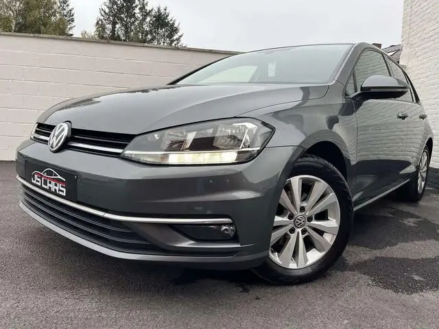 Photo 1 : Volkswagen Golf 2017 Petrol