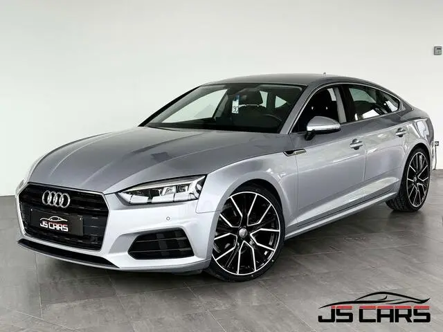 Photo 1 : Audi A5 2019 Petrol