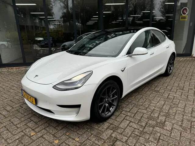 Photo 1 : Tesla Model 3 2019 Électrique