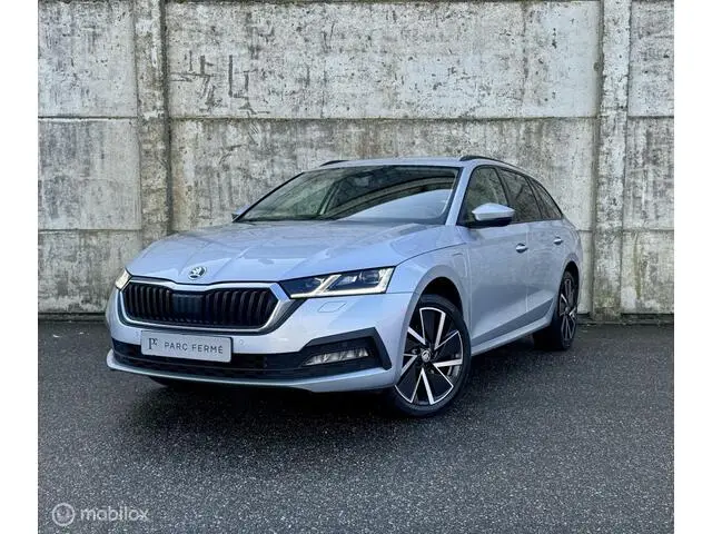 Photo 1 : Skoda Octavia 2021 Hybrid