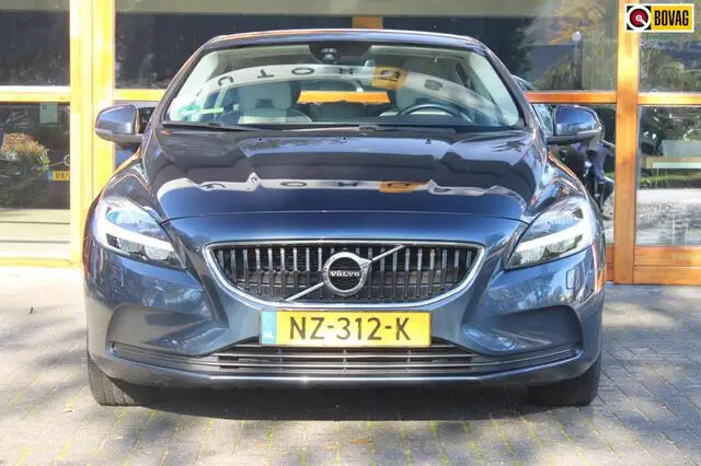 Photo 1 : Volvo V40 2017 Petrol