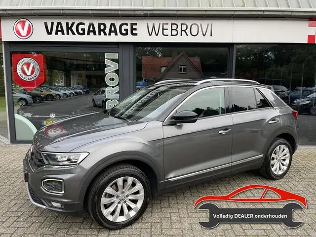 Photo 1 : Volkswagen T-roc 2018 Petrol