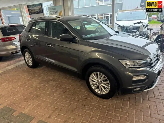 Photo 1 : Volkswagen T-roc 2018 Essence