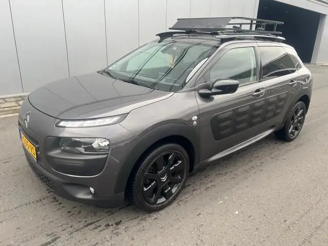 Photo 1 : Citroen C4 2018 Essence