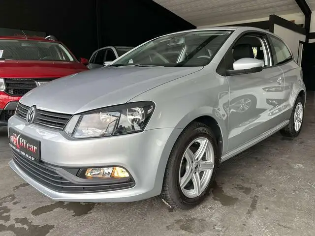 Photo 1 : Volkswagen Polo 2015 Essence