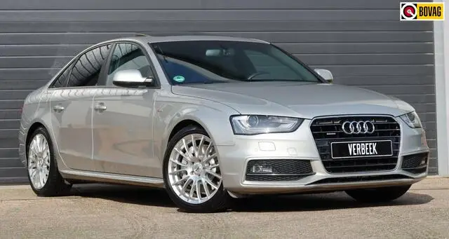 Photo 1 : Audi A4 2017 Essence