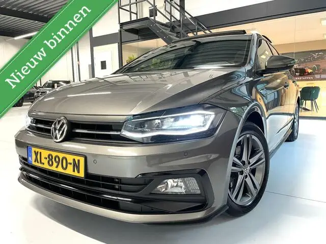 Photo 1 : Volkswagen Polo 2019 Essence