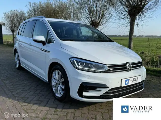 Photo 1 : Volkswagen Touran 2016 Petrol