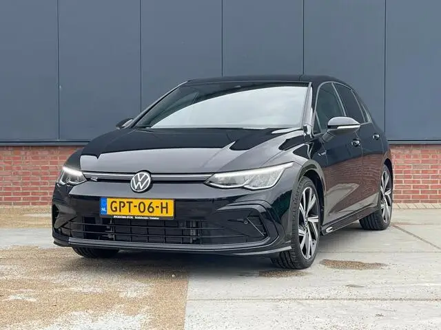 Photo 1 : Volkswagen Golf 2023 Essence