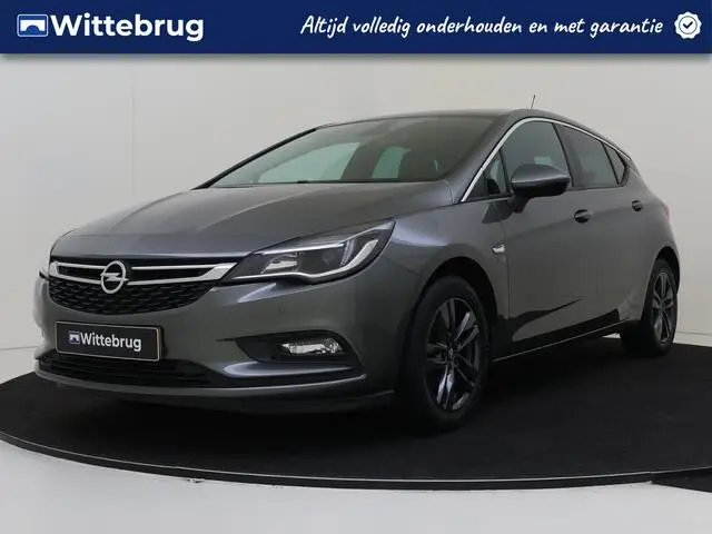 Photo 1 : Opel Astra 2019 Petrol