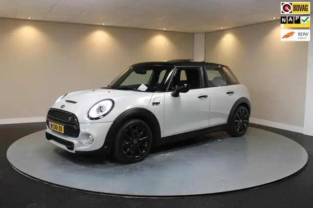 Photo 1 : Mini Cooper 2016 Petrol