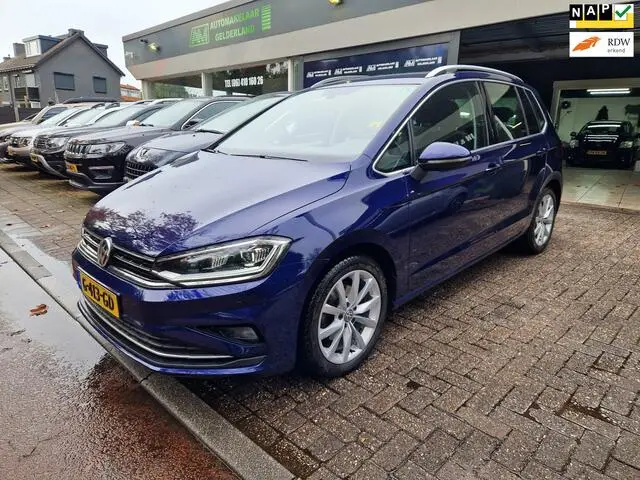 Photo 1 : Volkswagen Golf 2019 Petrol