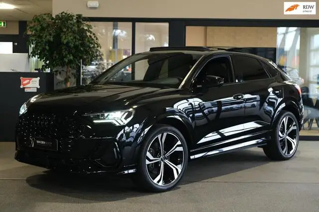 Photo 1 : Audi Q3 2020 Essence