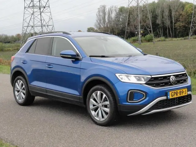 Photo 1 : Volkswagen T-roc 2022 Essence