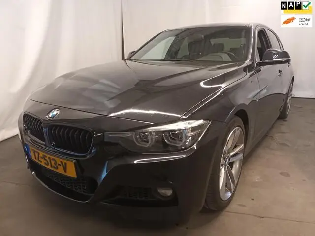 Photo 1 : Bmw Serie 3 2018 Petrol