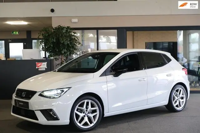 Photo 1 : Seat Ibiza 2019 Petrol