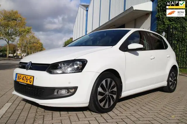 Photo 1 : Volkswagen Polo 2017 Petrol