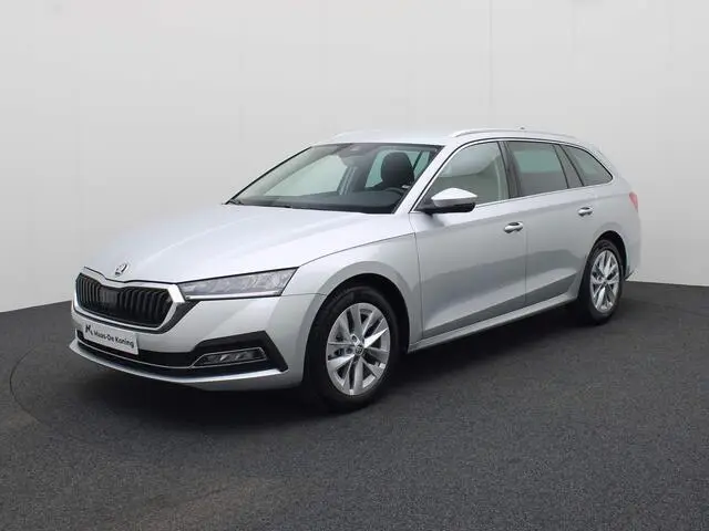 Photo 1 : Skoda Octavia 2024 Petrol