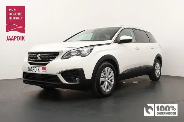 Photo 1 : Peugeot 5008 2020 Essence