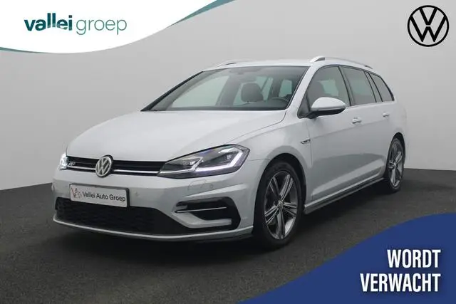 Photo 1 : Volkswagen Golf 2018 Petrol