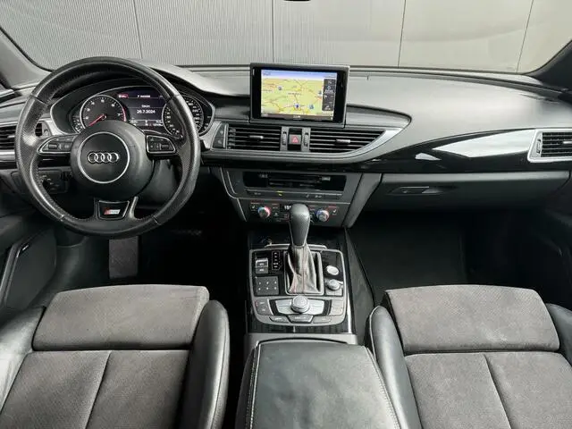 Photo 1 : Audi A7 2015 Petrol