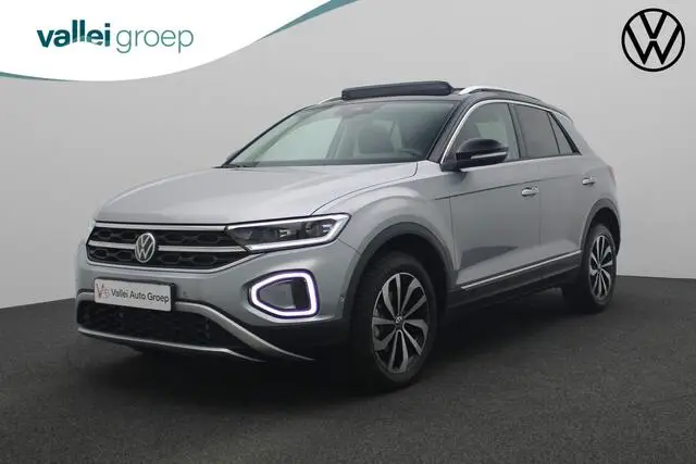 Photo 1 : Volkswagen T-roc 2024 Petrol