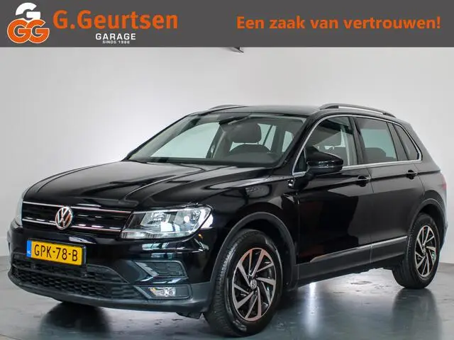 Photo 1 : Volkswagen Tiguan 2019 Essence