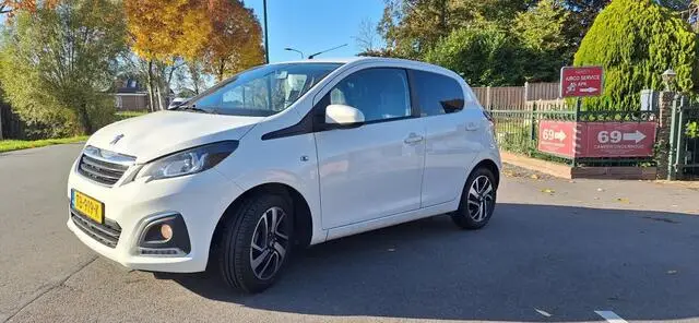 Photo 1 : Peugeot 108 2018 Petrol