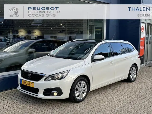 Photo 1 : Peugeot 308 2018 Petrol