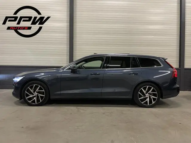 Photo 1 : Volvo V60 2020 Hybride