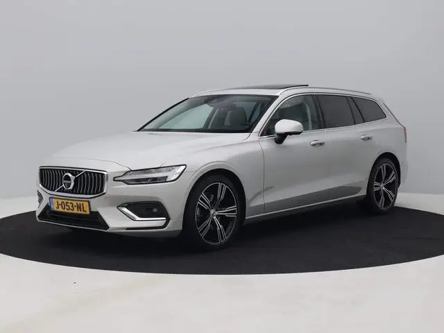 Photo 1 : Volvo V60 2020 Petrol