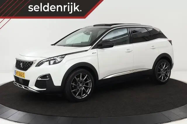 Photo 1 : Peugeot 3008 2017 Essence