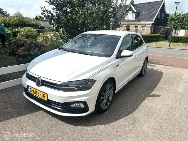 Photo 1 : Volkswagen Polo 2019 Essence