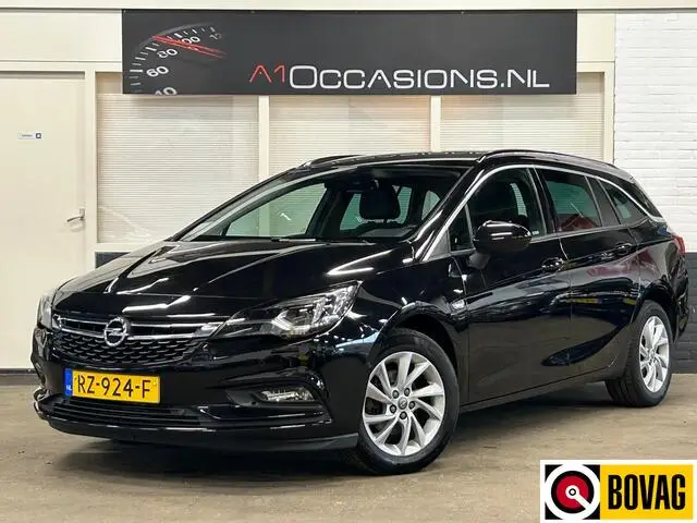 Photo 1 : Opel Astra 2018 Essence