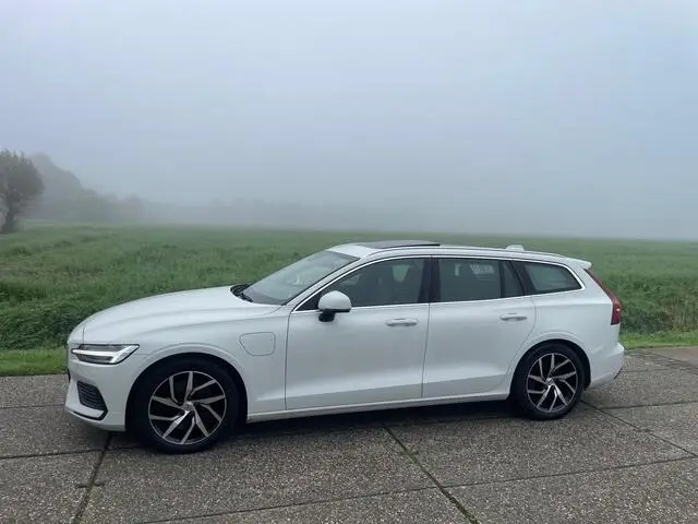 Photo 1 : Volvo V60 2020 Hybrid