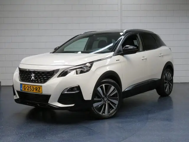 Photo 1 : Peugeot 3008 2019 Petrol