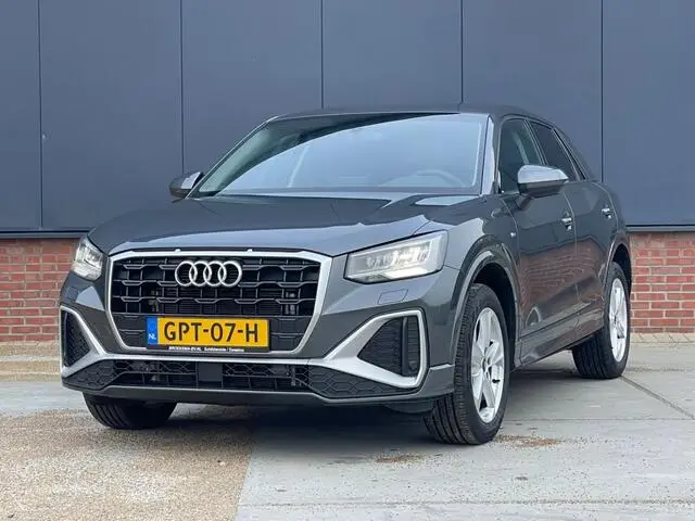 Photo 1 : Audi Q2 2024 Essence