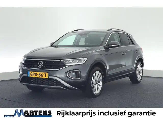 Photo 1 : Volkswagen T-roc 2024 Essence